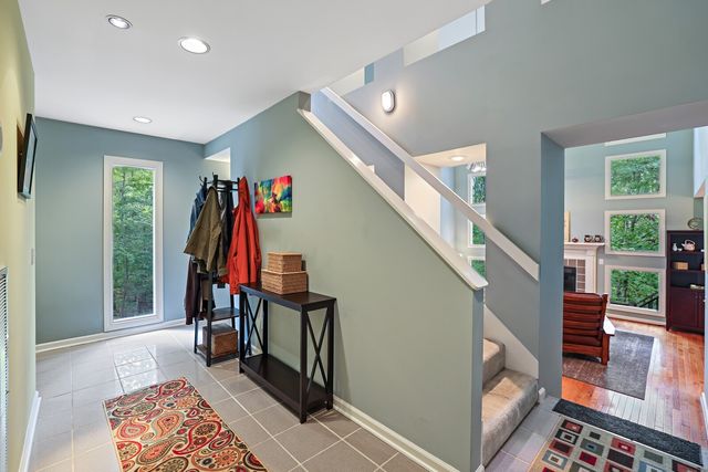 1010 Wren Ct, Kingston Springs, TN 37082