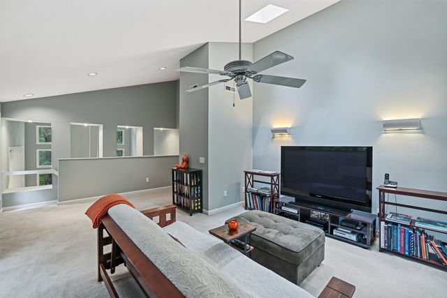 1010 Wren Ct, Kingston Springs, TN 37082