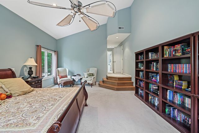 1010 Wren Ct, Kingston Springs, TN 37082