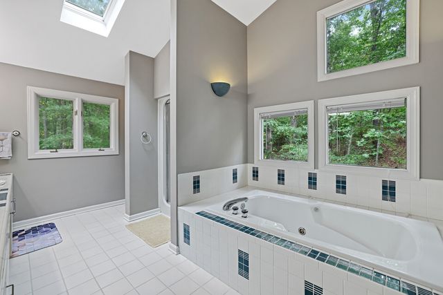 1010 Wren Ct, Kingston Springs, TN 37082