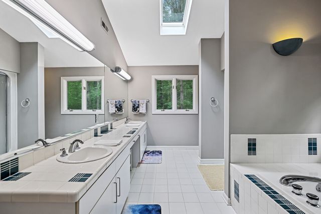 1010 Wren Ct, Kingston Springs, TN 37082