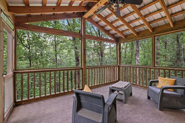 1010 Wren Ct, Kingston Springs, TN 37082