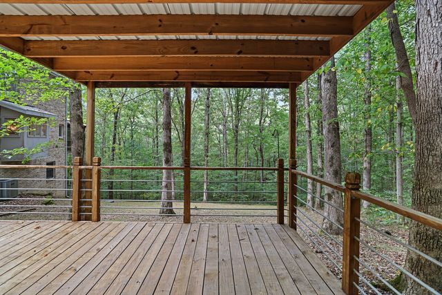 1010 Wren Ct, Kingston Springs, TN 37082