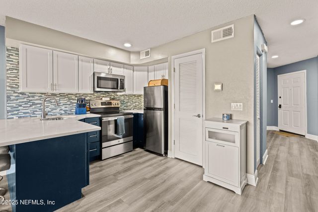1255 PONCE ISLAND Drive F-777, St. Augustine, FL 32095