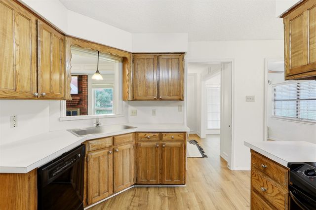 6713 N Park Drive, North Richland Hills, TX 76182