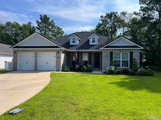 5779 Dunbar Cir, Milton, FL 32583