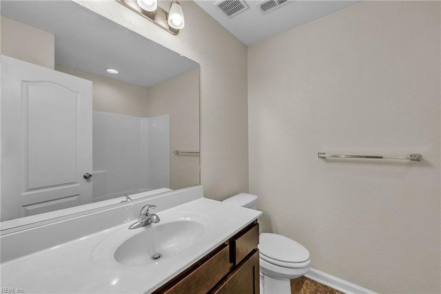 273 Tigerlilly DR, Portsmouth, VA 23701