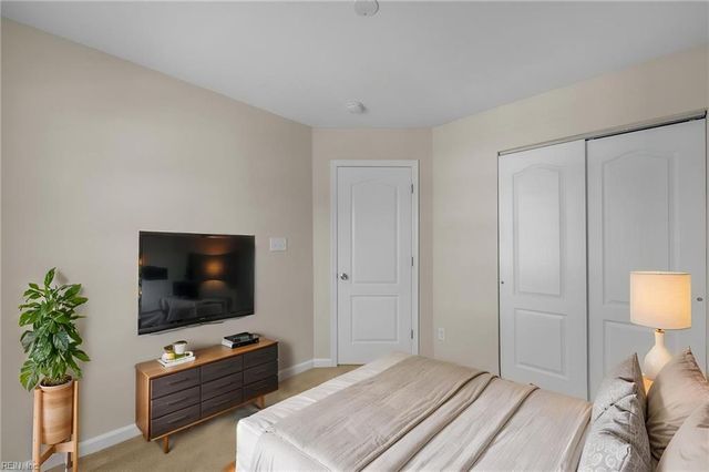 273 Tigerlilly DR, Portsmouth, VA 23701