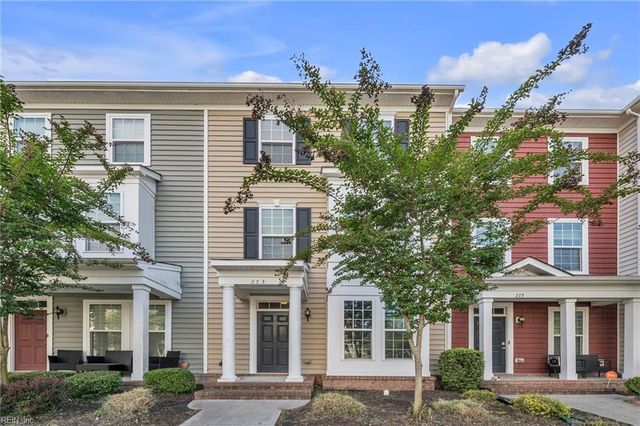 273 Tigerlilly DR, Portsmouth, VA 23701