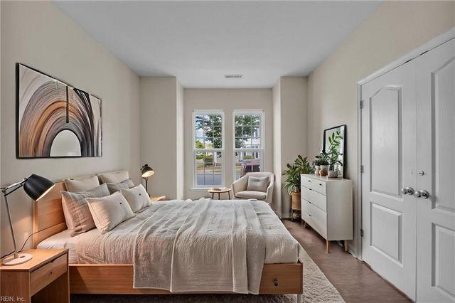 273 Tigerlilly DR, Portsmouth, VA 23701