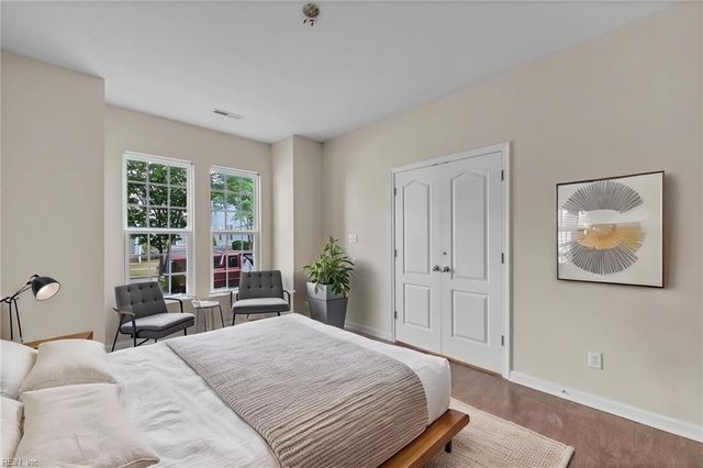 273 Tigerlilly DR, Portsmouth, VA 23701