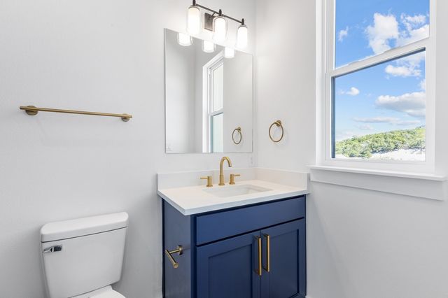 1827 Foothills Dr, Kerrville, TX 78028