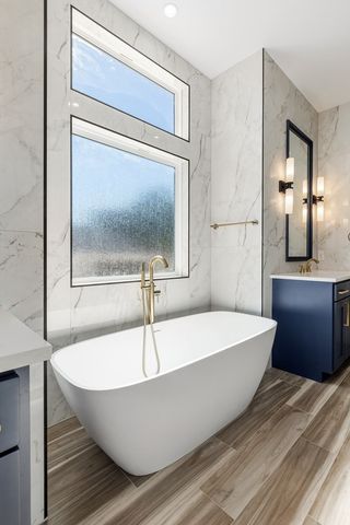 1827 Foothills Dr, Kerrville, TX 78028