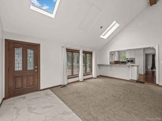 48070 SHELBY Road, Shelby Charter Township, MI 48317
