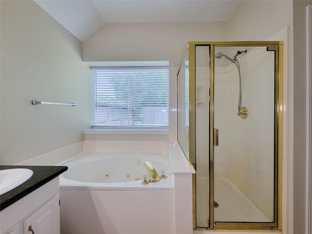 2930 Meadow Brook Drive, League City, TX 77573