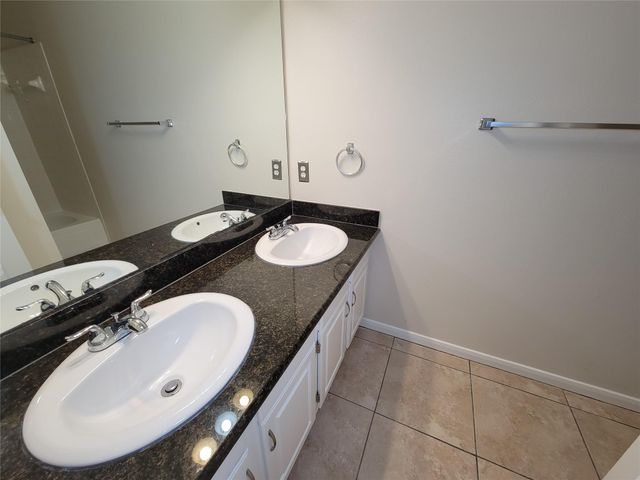 2930 Meadow Brook Drive, League City, TX 77573