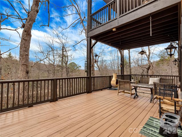 184 Deep Woods Lane, Saluda, NC 28773