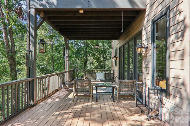 184 Deep Woods Lane, Saluda, NC 28773