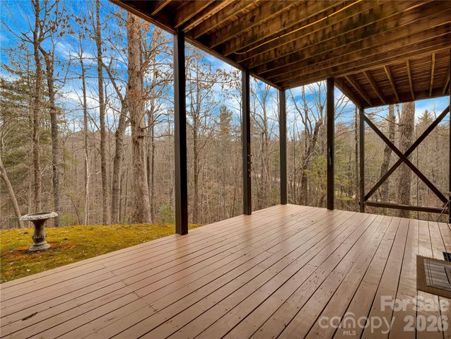 184 Deep Woods Lane, Saluda, NC 28773