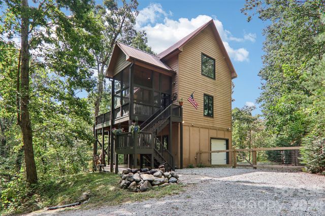 184 Deep Woods Lane, Saluda, NC 28773