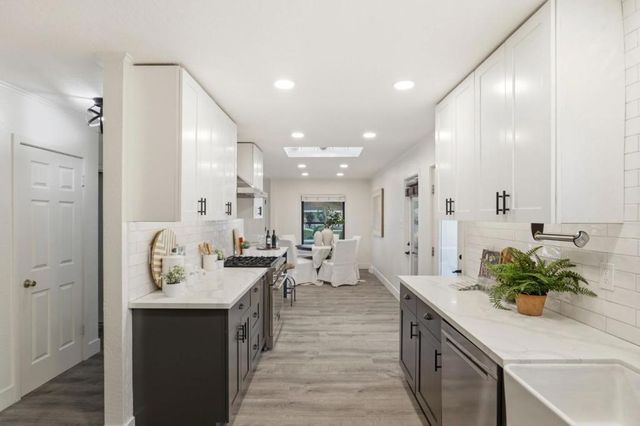 219 D Street, Redwood City, CA 94063