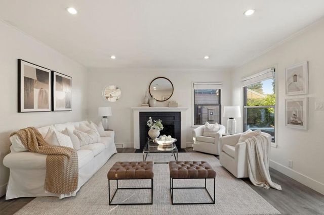 219 D Street, Redwood City, CA 94063