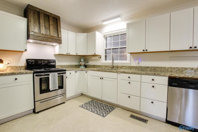 835 County Road 229, Moulton, AL 35650