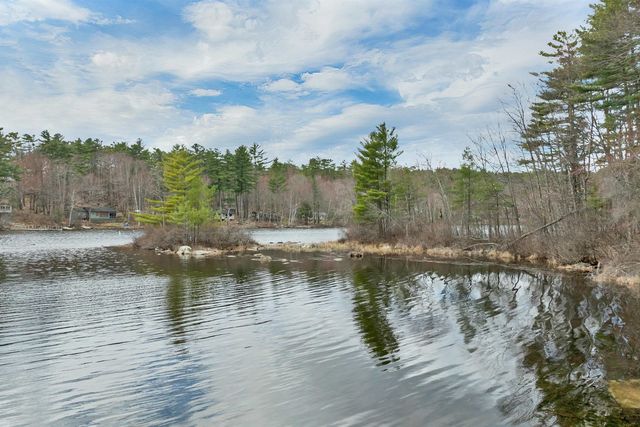 15 Merrivale Road, Moultonborough, NH 03254