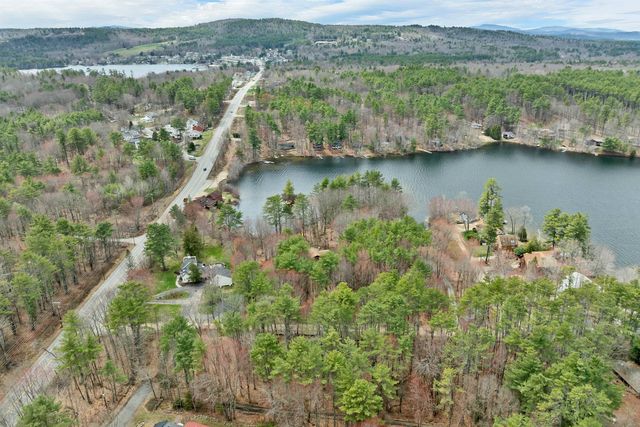 15 Merrivale Road, Moultonborough, NH 03254