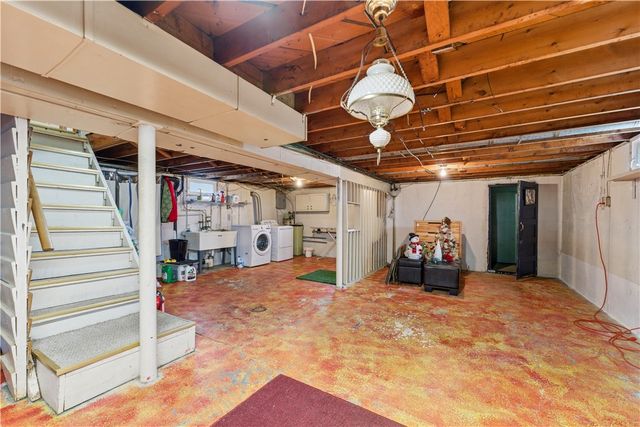 11 Madison Drive, Zelienople Boro, PA 16063