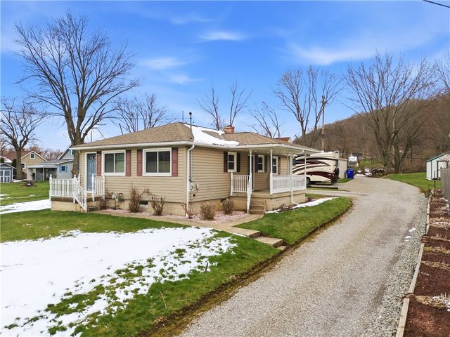 11 Madison Drive, Zelienople Boro, PA 16063