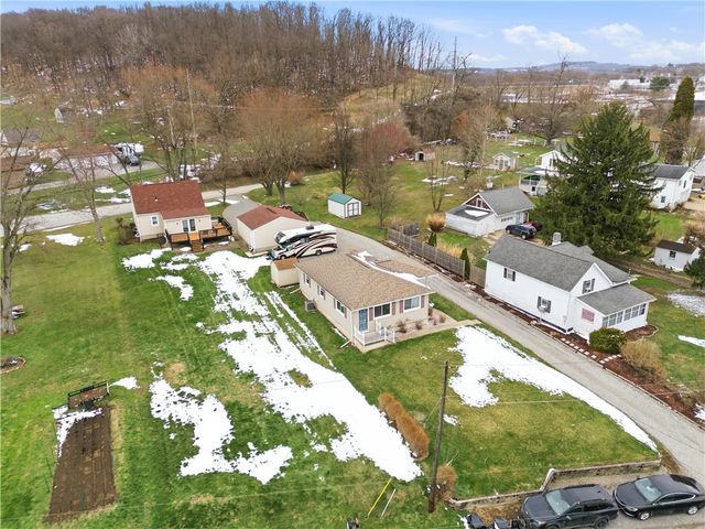 11 Madison Drive, Zelienople Boro, PA 16063