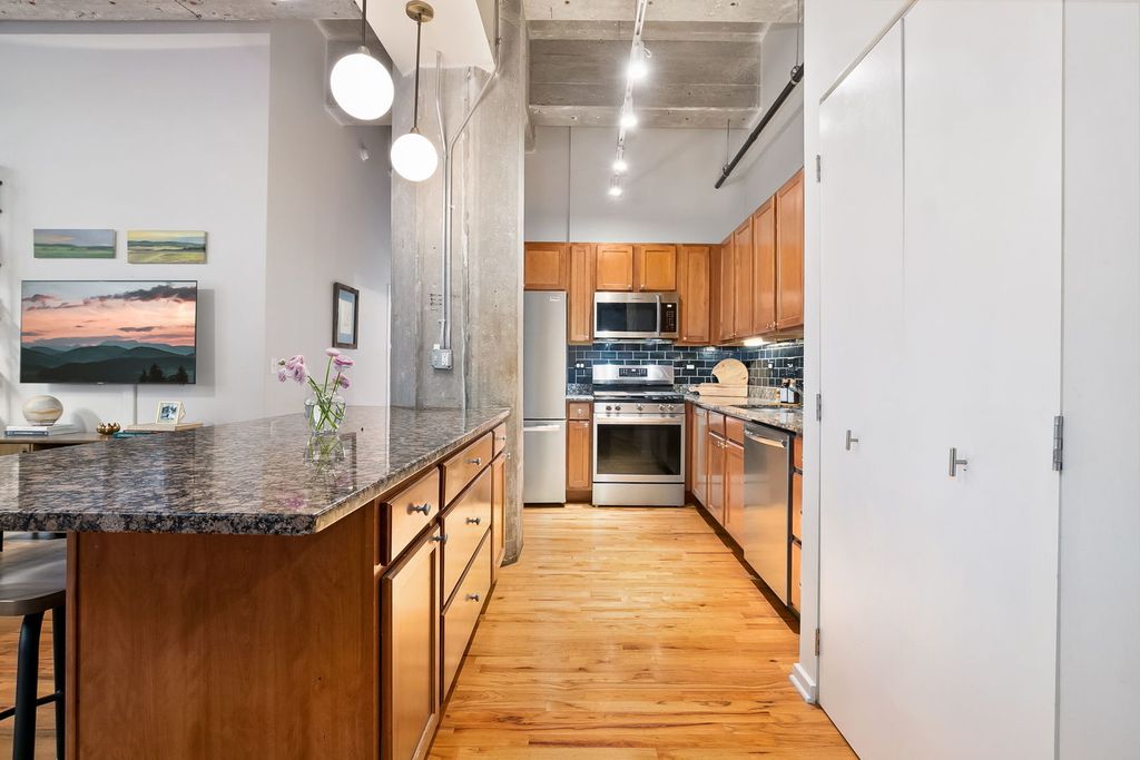 property-img