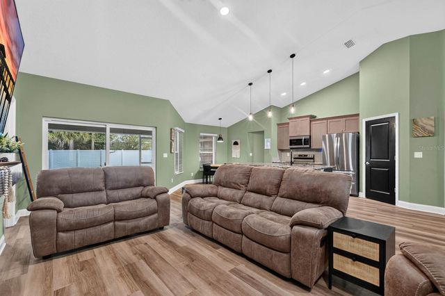 5 LYNTON PLACE, Palm Coast, FL 32137