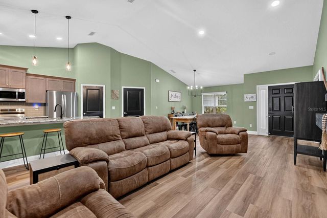 5 LYNTON PLACE, Palm Coast, FL 32137