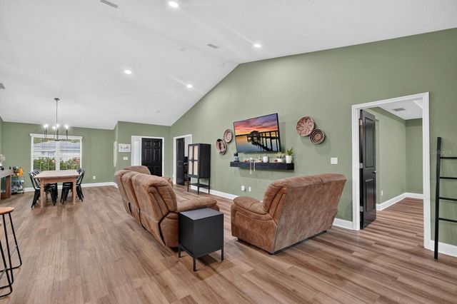 5 LYNTON PLACE, Palm Coast, FL 32137