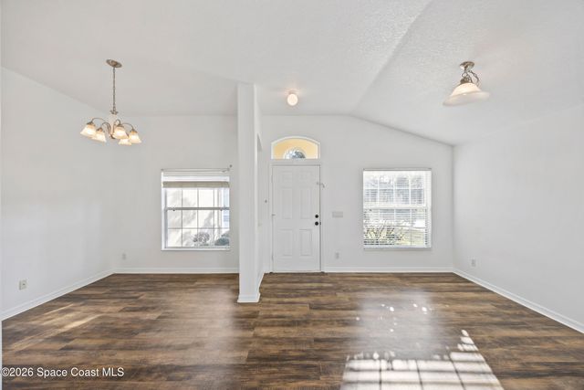 2140 Chinaberry Circle SE, Palm Bay, FL 32909