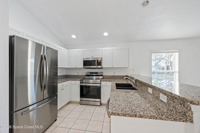 2140 Chinaberry Circle SE, Palm Bay, FL 32909