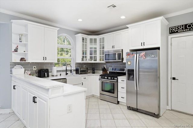 48 Province Drive, South Setauket, NY 11720