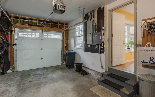 110 Arch St Apt 42, Keene, NH 03431