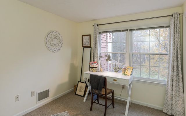 110 Arch St Apt 42, Keene, NH 03431