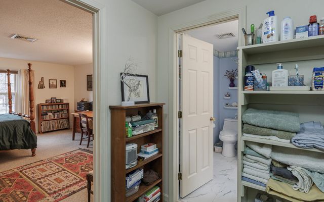 110 Arch St Apt 42, Keene, NH 03431