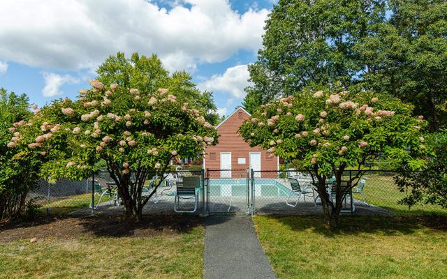 110 Arch St Apt 42, Keene, NH 03431