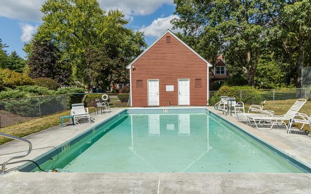 110 Arch St Apt 42, Keene, NH 03431