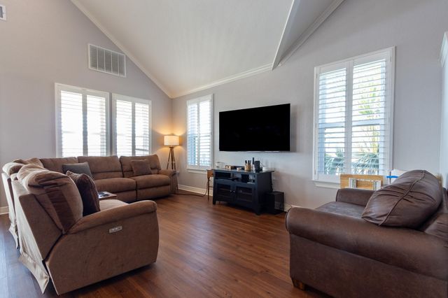 21815 Matagorda Drive, Galveston, TX 77554