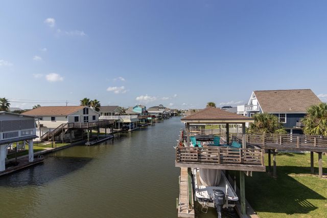 21815 Matagorda Drive, Galveston, TX 77554