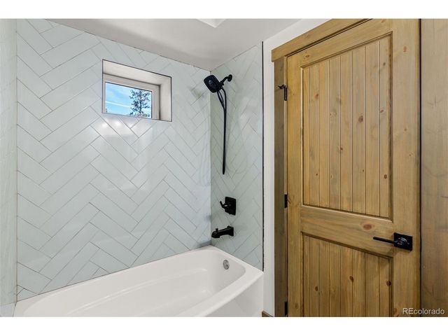 141 N Aspen St, Alma, CO 80420