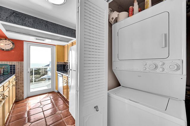 2841 N Ocean Blvd 1801, Fort Lauderdale, FL 33308