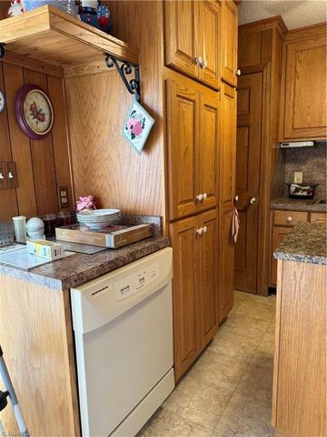 455 Cave Road, Dobson, NC 27017