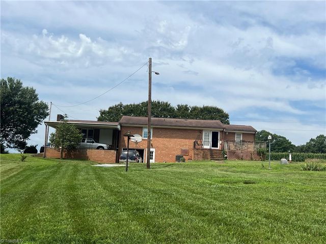 455 Cave Road, Dobson, NC 27017